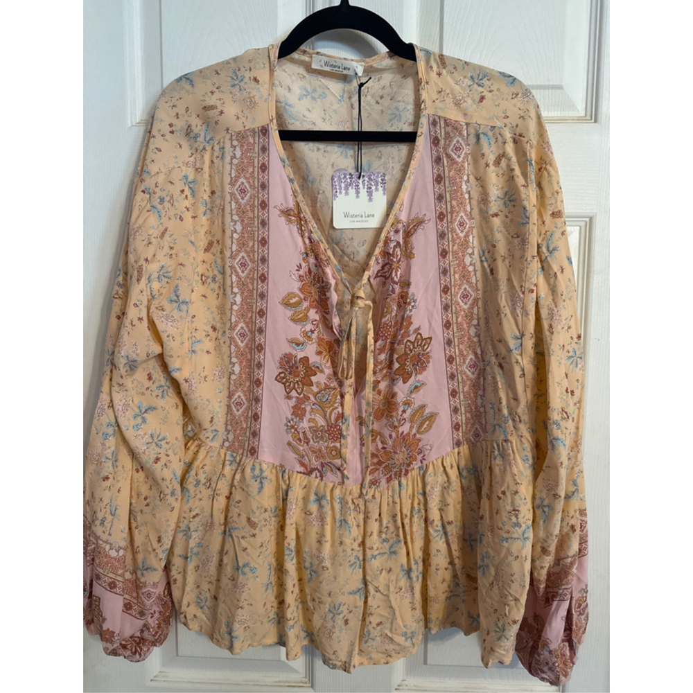 Women's Wisteria Lane Peach Floral Blouse L